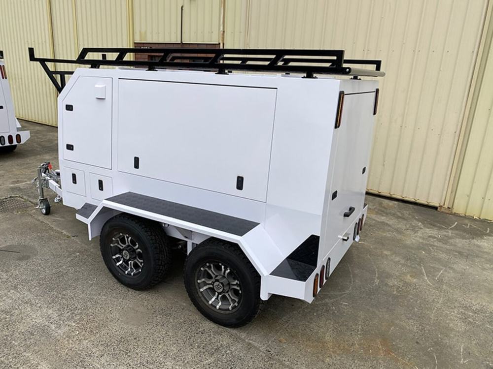 Tandem axle tradie trailer with roof rack